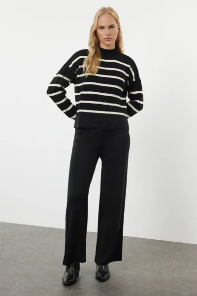 TRENDYOLMİLLA Black Striped Knitwear Pantolonlu Top and Bottom Set