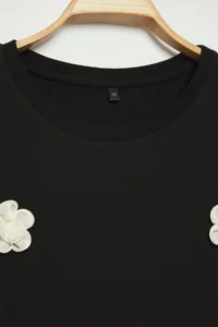 Trendyol Curve Black Floral Accessory Detailed Regular Fit Plus Size T-Shirt - Image 7