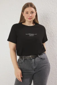 Trendyol Curve Black Crew Neck Rönesans Printed Relaxed Fit Plus Size T-Shirt - Image 2