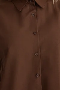 TRENDYOLMİLLA Brown Regular Normal Pattern Weaving Shirt - Image 3