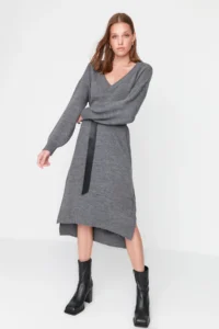 TRENDYOLMİLLA Anthracite Maxi Knitwear Wide Pattern Dress - Image 3