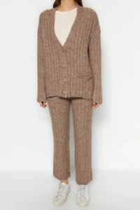 TRENDYOLMİLLA Mink Wide Pattern Soft textured Knitwear Top and Bottom Set - Image 4