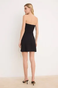 TRENDYOLMİLLA Black Strapless Short / Mini Flexible Weaving Dress - Image 4