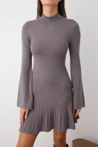 TRENDYOLMİLLA Anthracite Premium Yarn/Special Yarn Short / Mini Knit Dress - Image 4