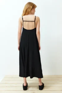 TRENDYOLMİLLA Black Adjustable Sleeveless A-line Crepe/textured Knitting Maxi Dress - Image 6