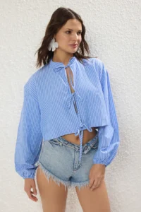 TRENDYOLMİLLA Mavi Striped Weaving Binding Detailed Beach Crop Shirt - Image 2
