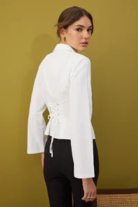 TRENDYOLMİLLA Ecru Corset Detailed Shirt