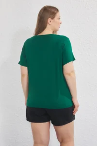 Trendyol Curve Emerald Green Regular Fit V-neck Plus Size T-Shirt - Image 4