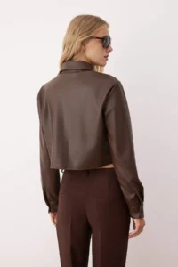 TRENDYOLMİLLA Dark Brown Crop Leather Shirt - Image 5