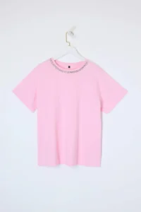 Trendyol Curve Pink Stoned Collar Relaxed Fit 100% Cotton Knitting Plus Size T-Shirt - Image 9
