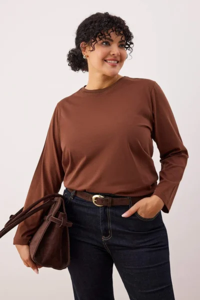 Trendyol Curve Brown 100% Cotton Long Sleeve Crew Neck Regular Basic Knitting Plus Size T-Shirt