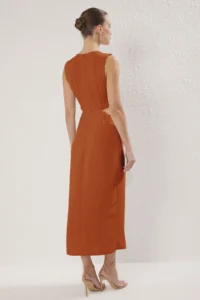TRENDYOLMİLLA Burgundy A Cut Waist Low-cut and Accessory Detailed Maxi Weaving Crepe her dress - Image 5