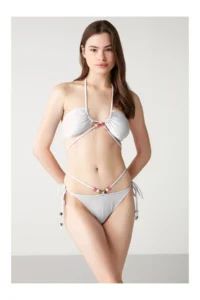 Kom Ruze Bikini
