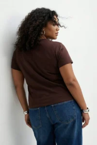 Trendyol Curve Brown Regular Fit V-neck Plus Size T-Shirt - Image 2