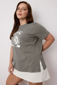 Trendyol Curve Anthracite Crew Neck 100% Cotton Knitting T-Shirt - Image 5
