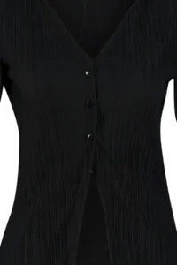 TRENDYOLMİLLA Black pleated and buttoned Flare/Spanish Arm Knitting Shirt - Image 7
