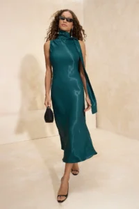 TRENDYOLMİLLA Emerald Green Scarf Detailed Satin Midi Elegant/Evening Dress