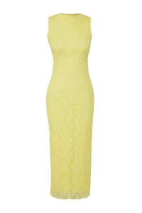 TRENDYOLMİLLA Light Yellow Lace bodycon Low-cut back Flexible Knitting Dress - Image 5