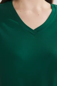 Trendyol Curve Emerald Green Regular Fit V-neck Plus Size T-Shirt - Image 3