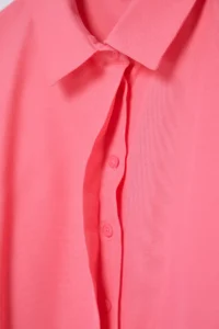 TRENDYOLMİLLA Pink Crop Weaving Low-cut back linen look Beach Shirt - Image 8