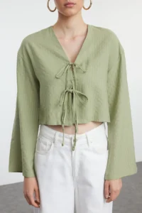 TRENDYOLMİLLA Green Binding Detailed Striped Weaving Shirt - Image 3