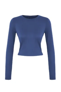 TRENDYOLMİLLA Indigo Viscose Crew Neck Crop Flexible Knitting Blouse - Image 4