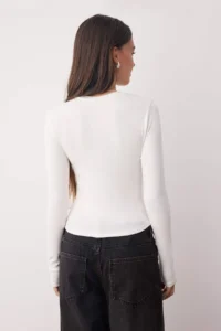 TRENDYOLMİLLA Khaki-Ecru 2 Sets Package Crop/Short Fitted/Body-Sitting Knitting Blouse - Image 7