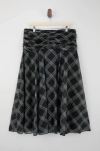 Trendyol Curve Black-Gray Maxi Ruffle/Drape Detailed Boho/Boho Chic Printed Tulle Flexible Knitting Skirt - Image 5
