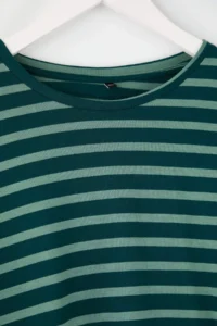 Trendyol Curve Green Striped Regular/Normal Pattern Basic Crew Neck Knitting T-Shirt - Image 5