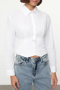 TRENDYOLMİLLA White Bele Oturan Fitted Pattern Weaving Shirt - Image 3