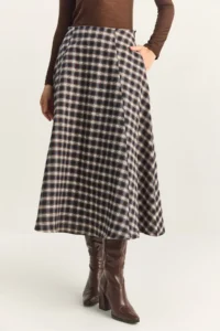 Bianco Lucci Women's Plaid Patterned A-Line Long Skirt with Pocket Detail - Image 6