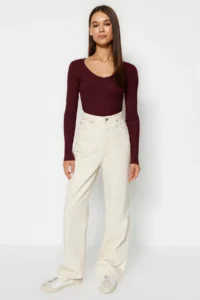 TRENDYOLMİLLA Burgundy-Stone 2 Sets Pack V-neck Fitted Cotton Flexible Knitting Blouse - Image 2