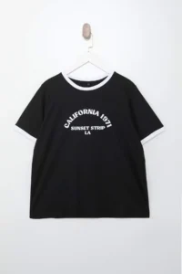 Trendyol Curve Black Crew Neck Printed Knitting Plus Size T-Shirt - Image 3