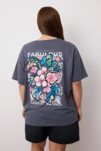 Trendyol Curve Anthracite Oversized Fit 100% Cotton Front and Back Printed Knitting Plus Size T-Shirt - Image 4