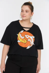 Trendyol Curve Black Oversized Fit Fish Printed 100% Cotton Knitting Plus Size T-Shirt - Image 2