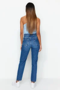 TRENDYOLMİLLA Light Blue High Waist Mom 100% Cotton Non-Stretch jeans - Image 10