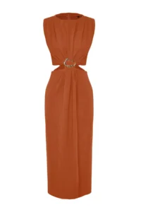 TRENDYOLMİLLA Burgundy A Cut Waist Low-cut and Accessory Detailed Maxi Weaving Crepe her dress - Image 6