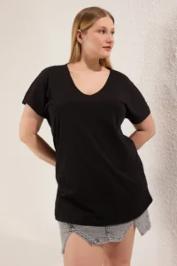 Trendyol Curve Black V-neck LONG Size Plus Size T-Shirt - Image 2