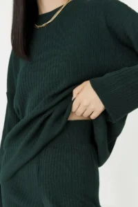 TRENDYOLMİLLA Emerald Green Wide Pattern Basic Corduroy Knitwear Top and Bottom Set - Image 4
