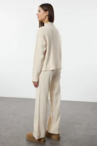 TRENDYOLMİLLA Ecru*001 Basic Plain Knitwear Top and Bottom Set - Image 5