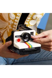 LEGO ® Ideas Polaroid One Step SX-70 Camera 21345 – Creative Model Making Set for Adults (516P) - Image 6