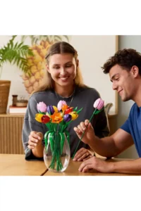 LEGO ® Botanicals Tulip Bouquet  - Decorative Model Building Set for Adults (576 Pieces) - Image 5