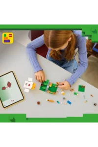 LEGO ® Minecraft® Chicken Farm  - 7+ Creative Toy Building Set (233 Pieces) - Image 7