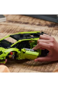 LEGO ® Technic Lamborghini Huracán Tecnica  - Creative Toy Building Set for Kids 9+ (806P) - Image 8