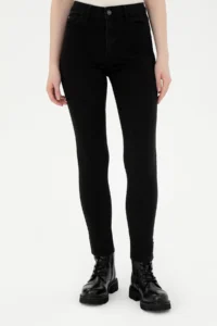 US Polo Shirt Assn. Women Black Toothpick Fit jeans Pants - Image 2