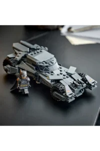 LEGO® DC Batman™ Batman and Superman™ Batmobile™ 76331 - Building Set for Ages 9+ (220) - Image 4