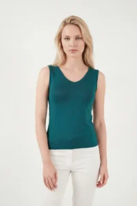 Lela Thick Sleeveless V-neck Blouse Blouse - Image 3