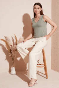 Lela Thick Sleeveless V-neck Blouse Blouse - Image 2