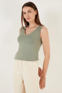 Lela Thick Sleeveless V-neck Blouse Blouse - Image 4