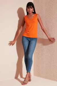 Lela Thick Sleeveless V-neck Blouse Blouse - Image 2